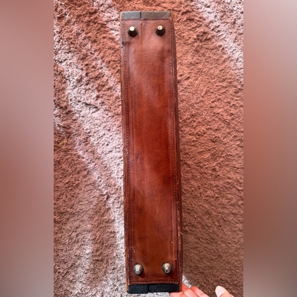 Rare Vintage Leaders in Leather Hand-Tooled Floral Briefcase w/ Combo Lock - Picture 5 of 10